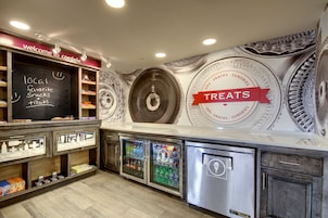 Snack bar