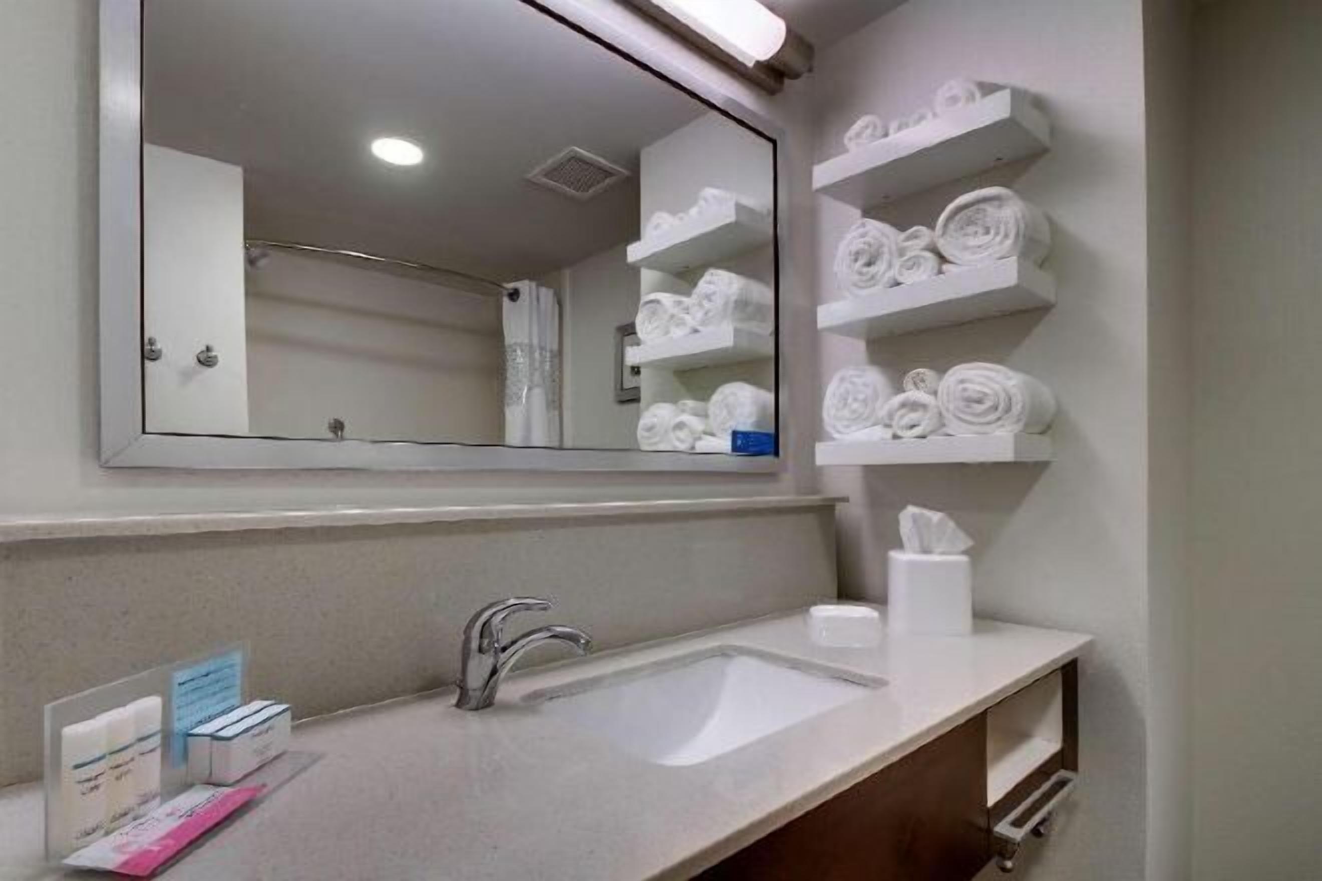 Bathroom | Shower, towels