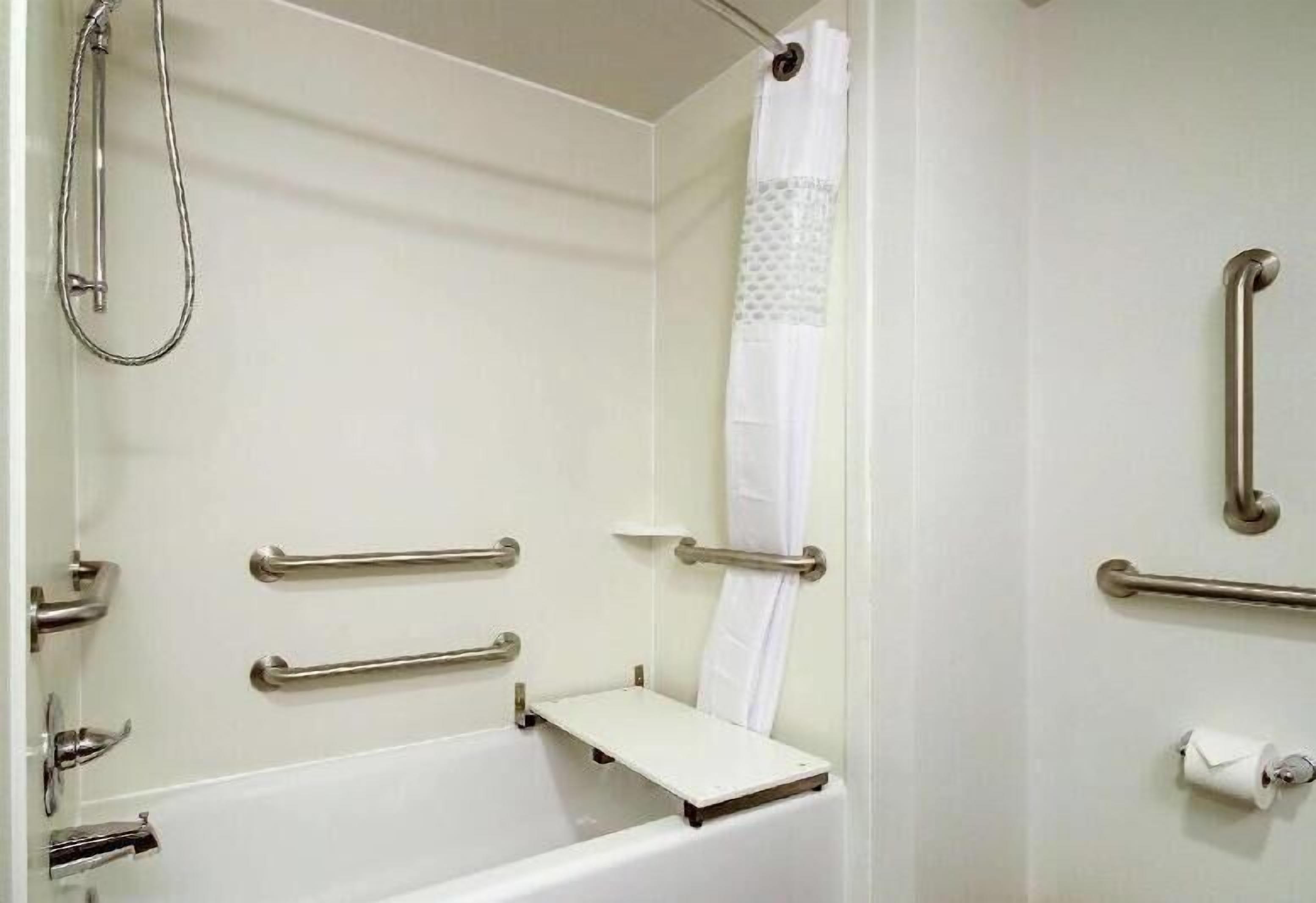 Bathroom | Shower, towels