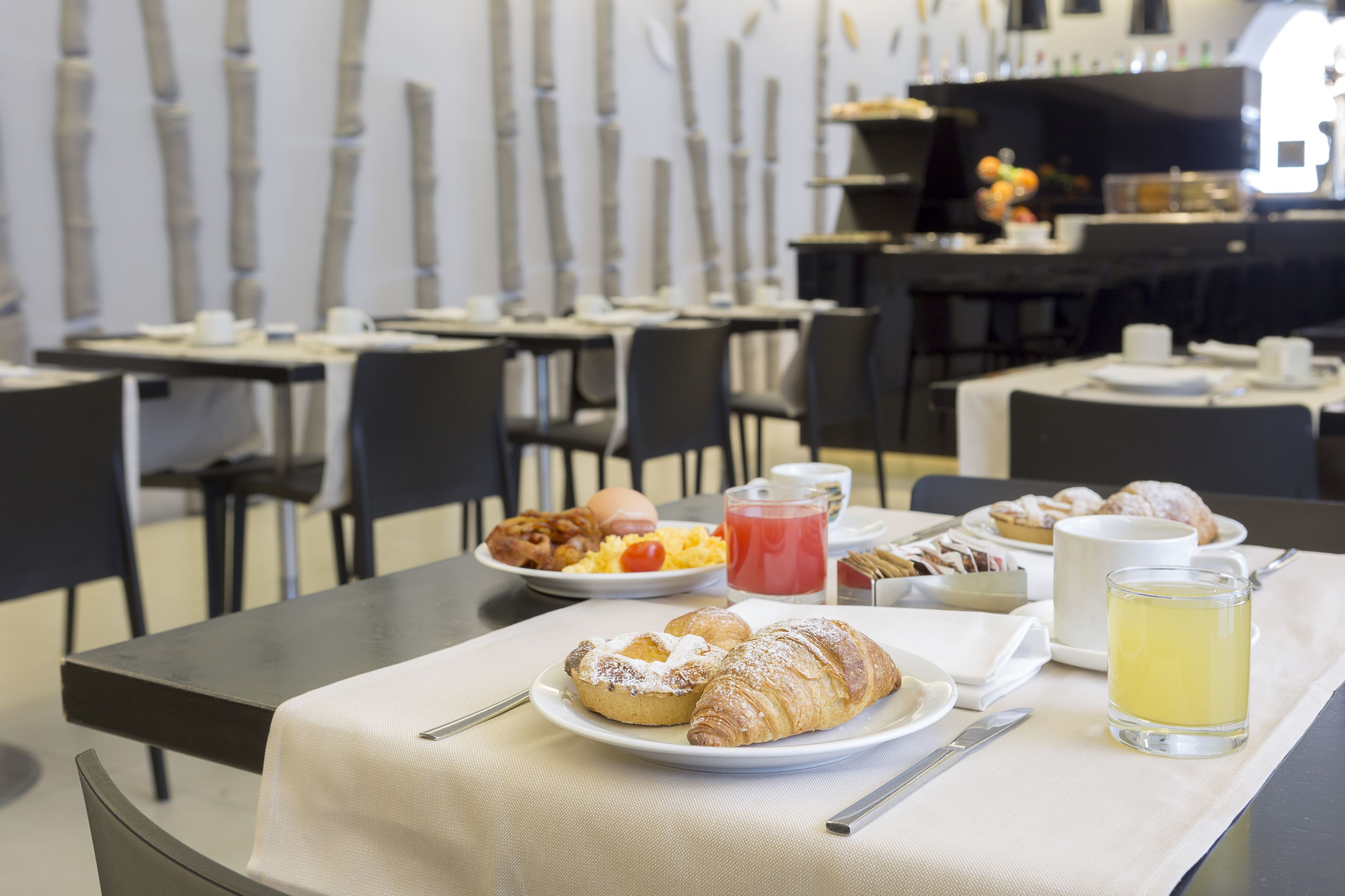 Colazione a buffet inclusa, servita tutte le mattine 