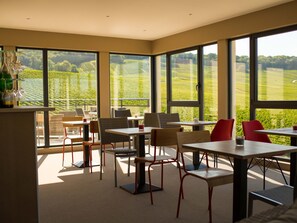 Miscellaneous - Dans Les Vignes (Chamery)