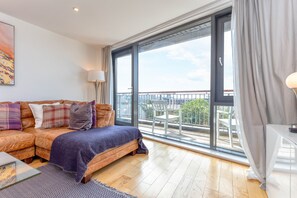 Apartment, Private Bathroom (Two-Bedroom Argyle St 6/5) | Interior - Executive 7 Apartments (Glasgow)