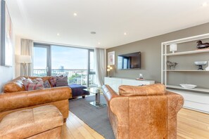 Appartement, salle de bains privée (Two-Bedroom Argyle St 6/5) | Bar lounge