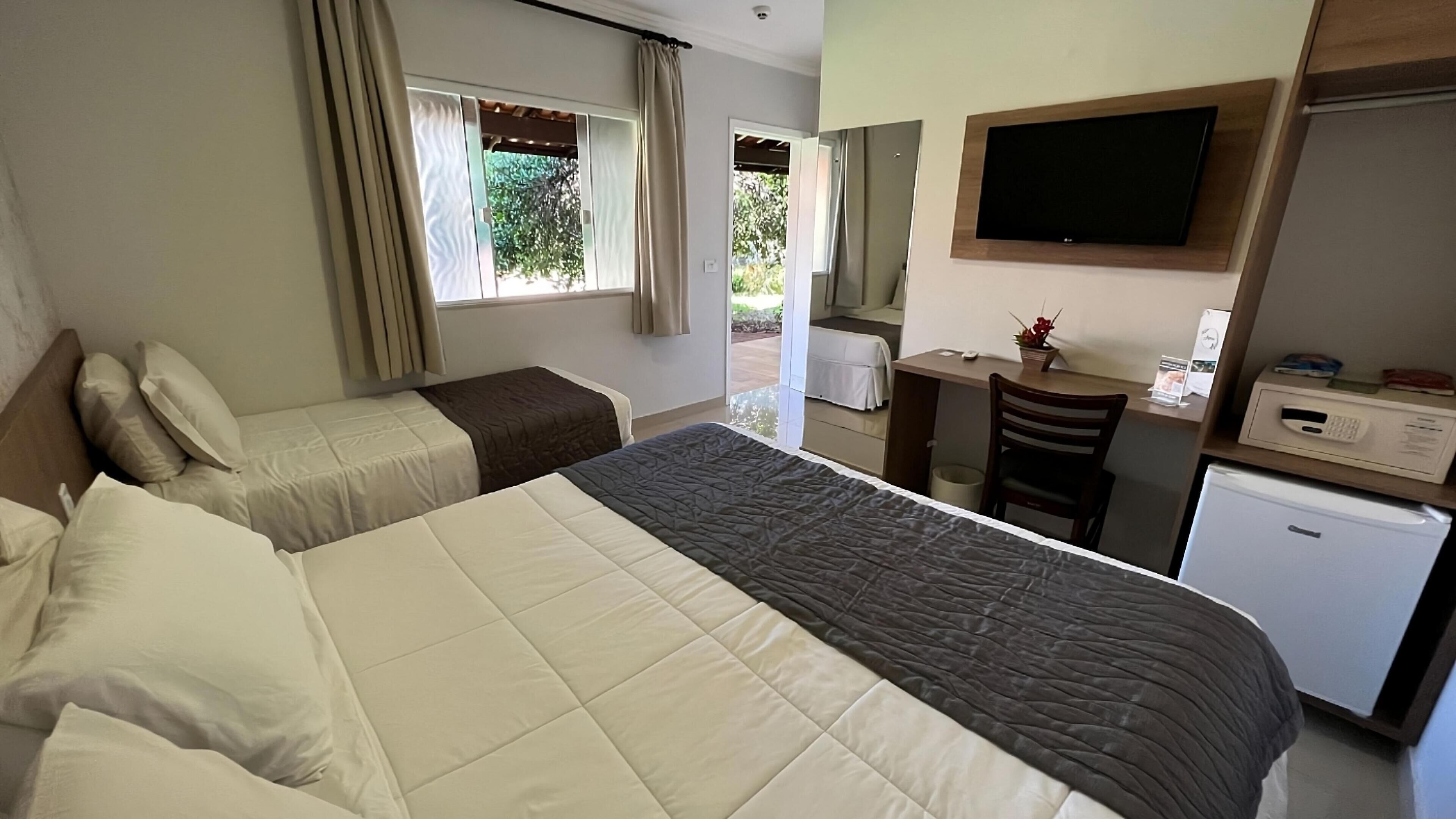In-room safe, free WiFi, bed sheets