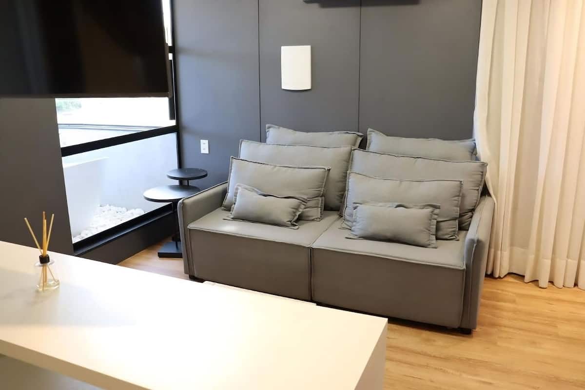 suite casal premium | living area | lcd tv