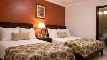 Premium bedding, desk, free WiFi