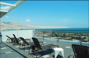 Sun deck