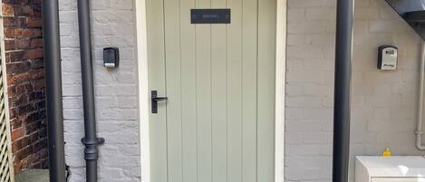 ด้านหน้าที่พัก