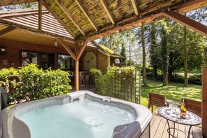 Classic Studio, Hot Tub | Private spa tub - Rocklands Lodges (Pickering)
