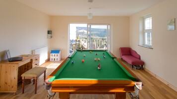 Billards