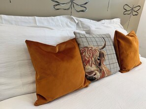 Superior Apartment, 2 Bedrooms | 2 bedrooms, soundproofing, free cribs/infant beds, free WiFi