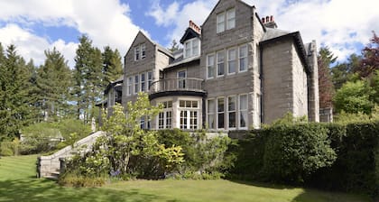 Lys-Na-Greyne Country House