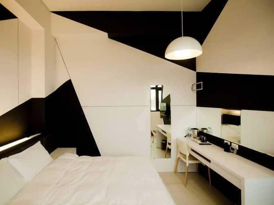 Classic Double Room ((Street View))