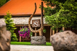 Front of property - Moose Creek Ranch (Victor)