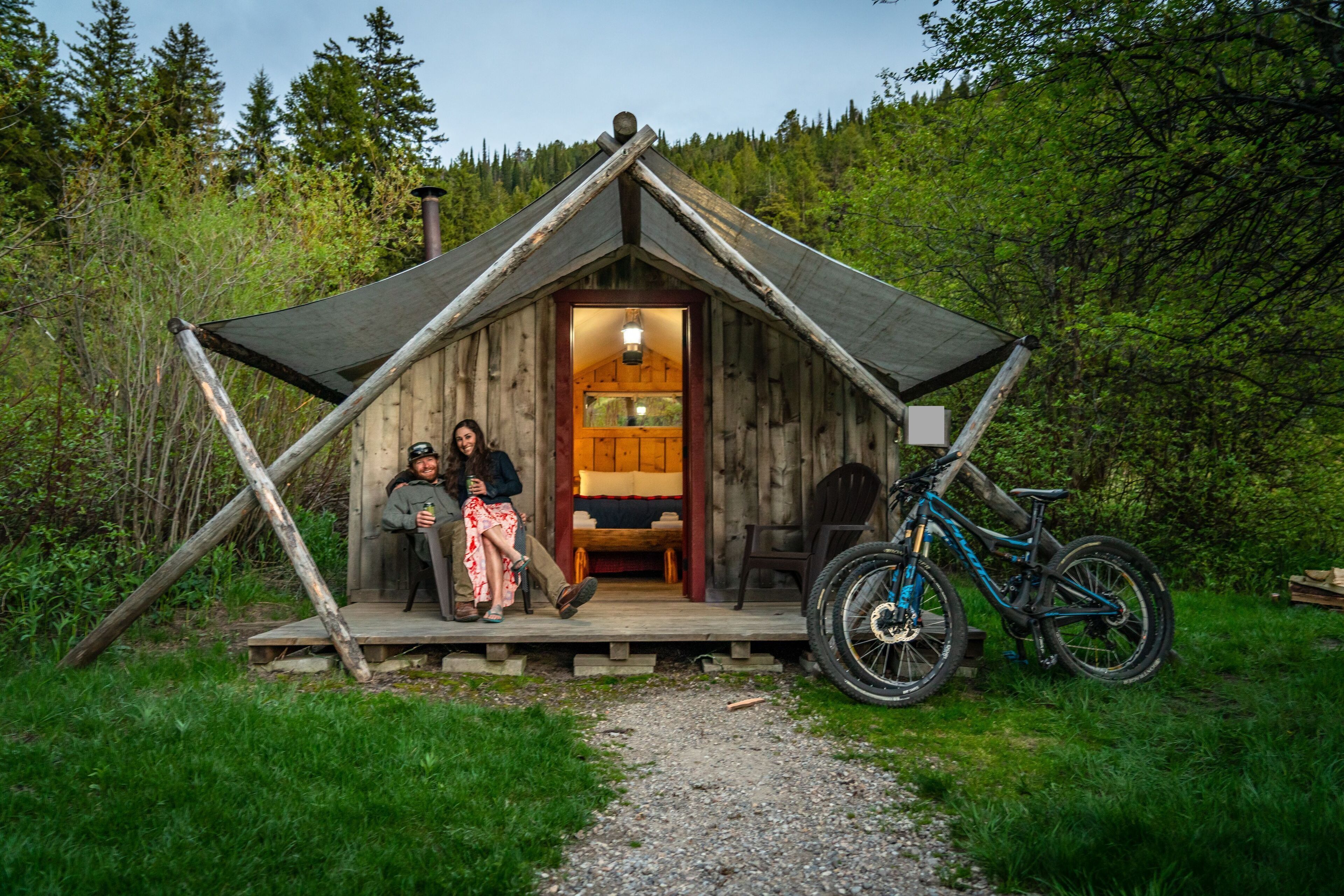 Glamping Cabin ( No Electricity, No Water ) | Ropa de cama de alta calidad, wifi gratis y ropa de cama 