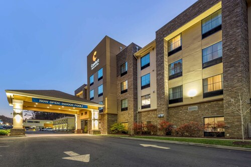 Comfort Inn & Suites Pittsburgh South
