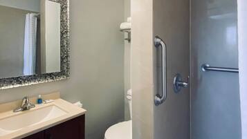 Hypo-allergenic bedding, Select Comfort beds, desk, free WiFi