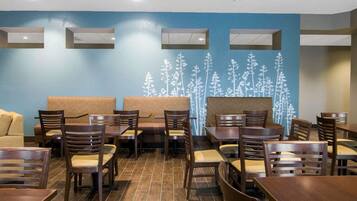 รวมอาหารเช้าแบบบุฟเฟ่ต์ ทุกวัน