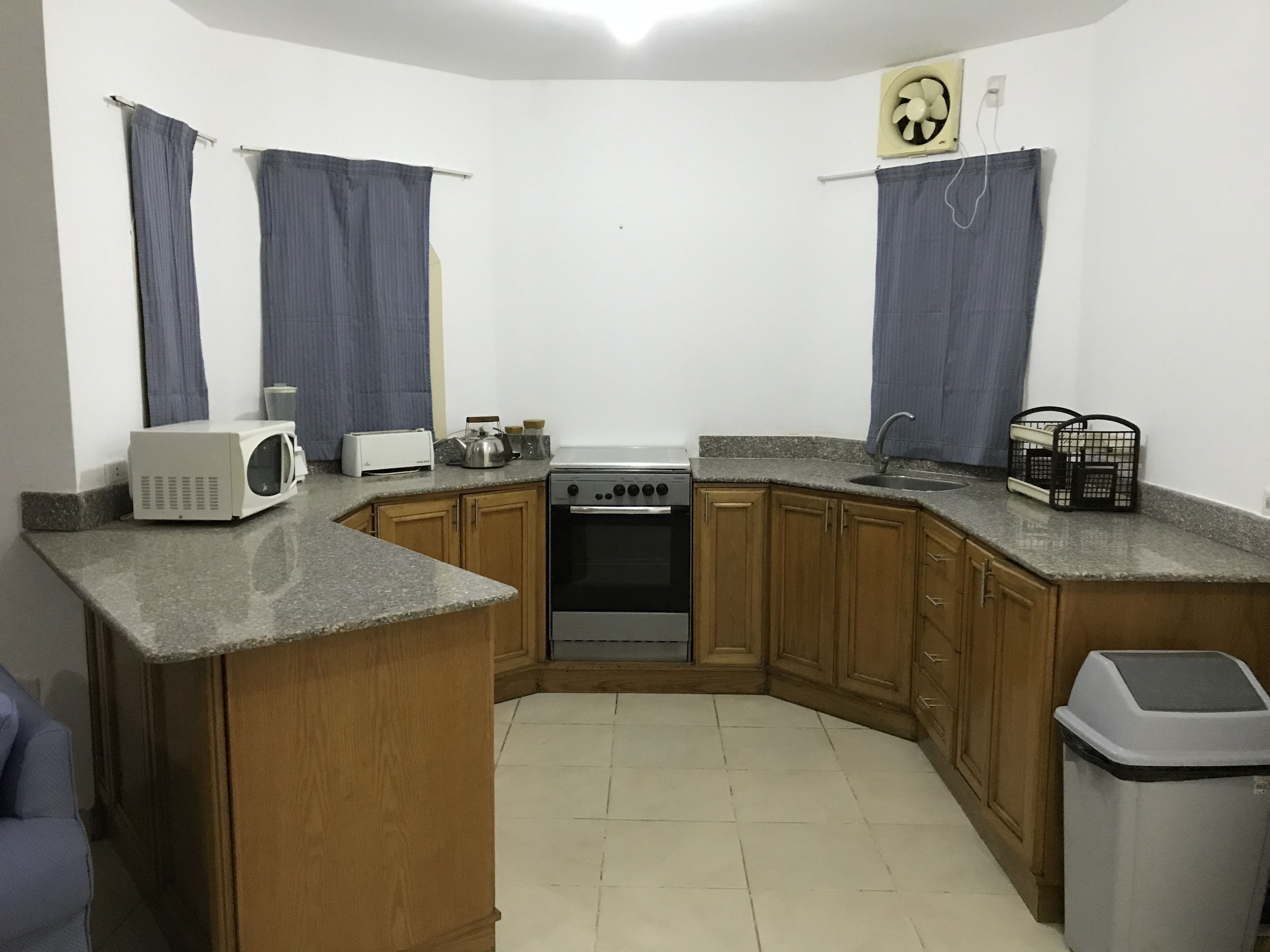 standard apartment, 2 bedrooms, 309 | private kitchen | full-sized fridge, microwave, oven, stovetop