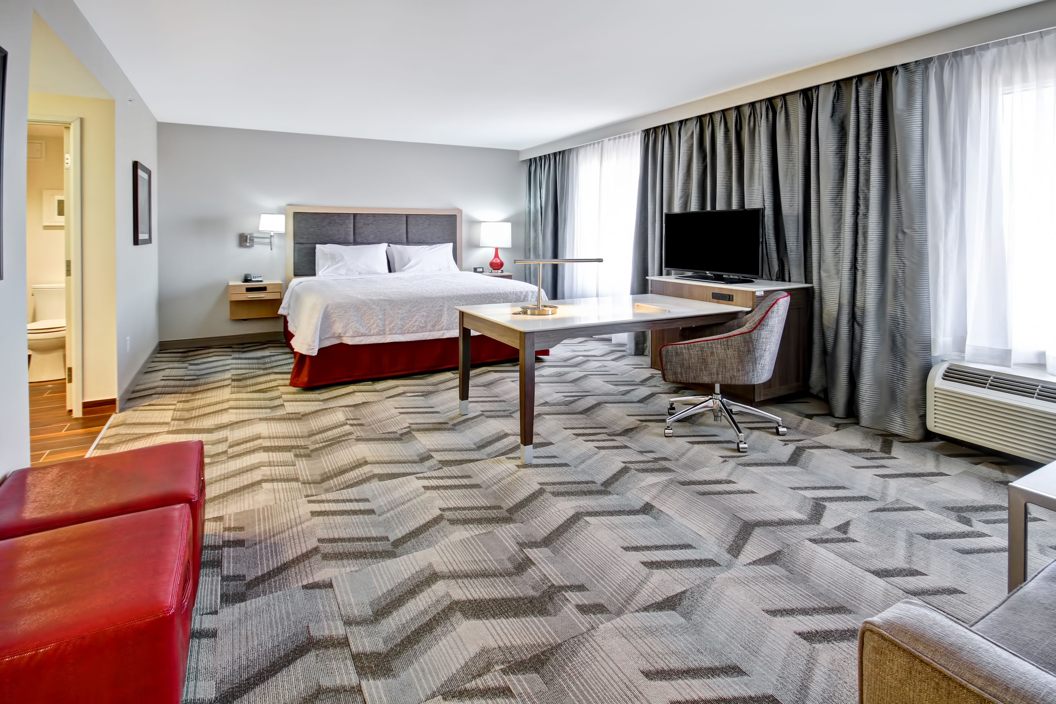 studio, 1 king bed, non smoking, refrigerator & microwave | in-room safe, desk, laptop workspace, iron/ironing board