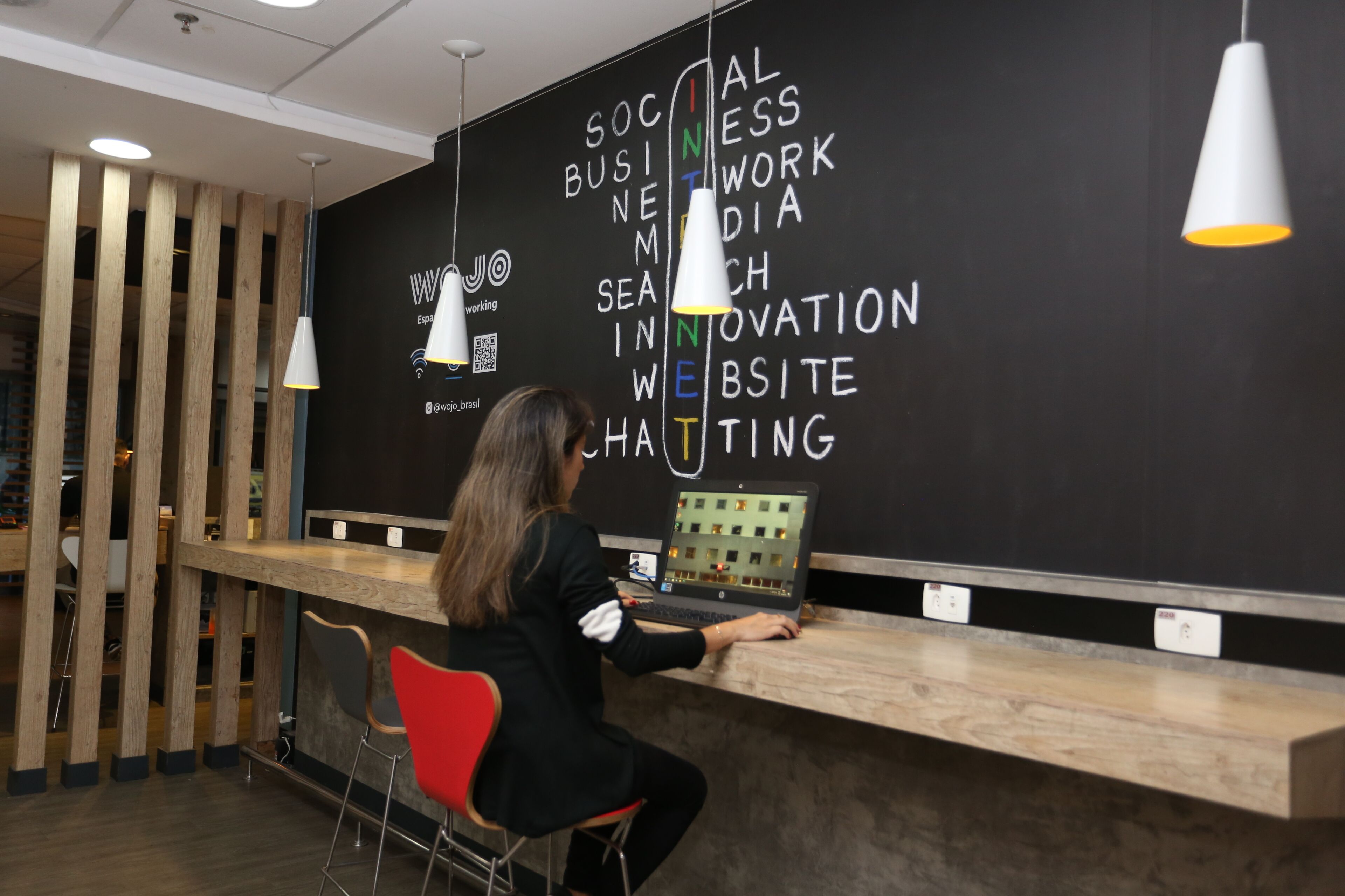 0-inch lcd tv with cable channels, tv