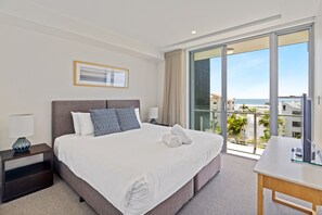 2.5 Bedroom Ocean View Apartment | 1 bedroom, laptop workspace, soundproofing, iron/ironing board