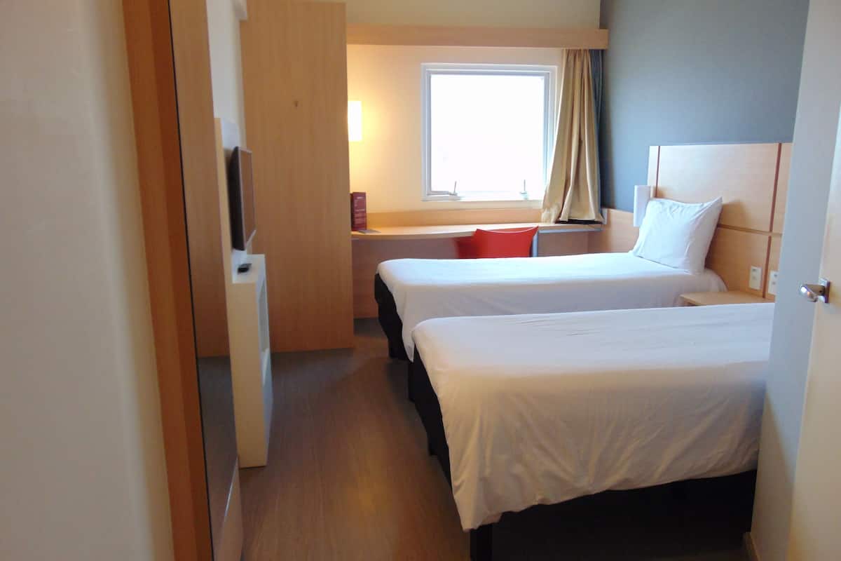 room, 2 single beds | minibar, individually furnished, desk, blackout curtains