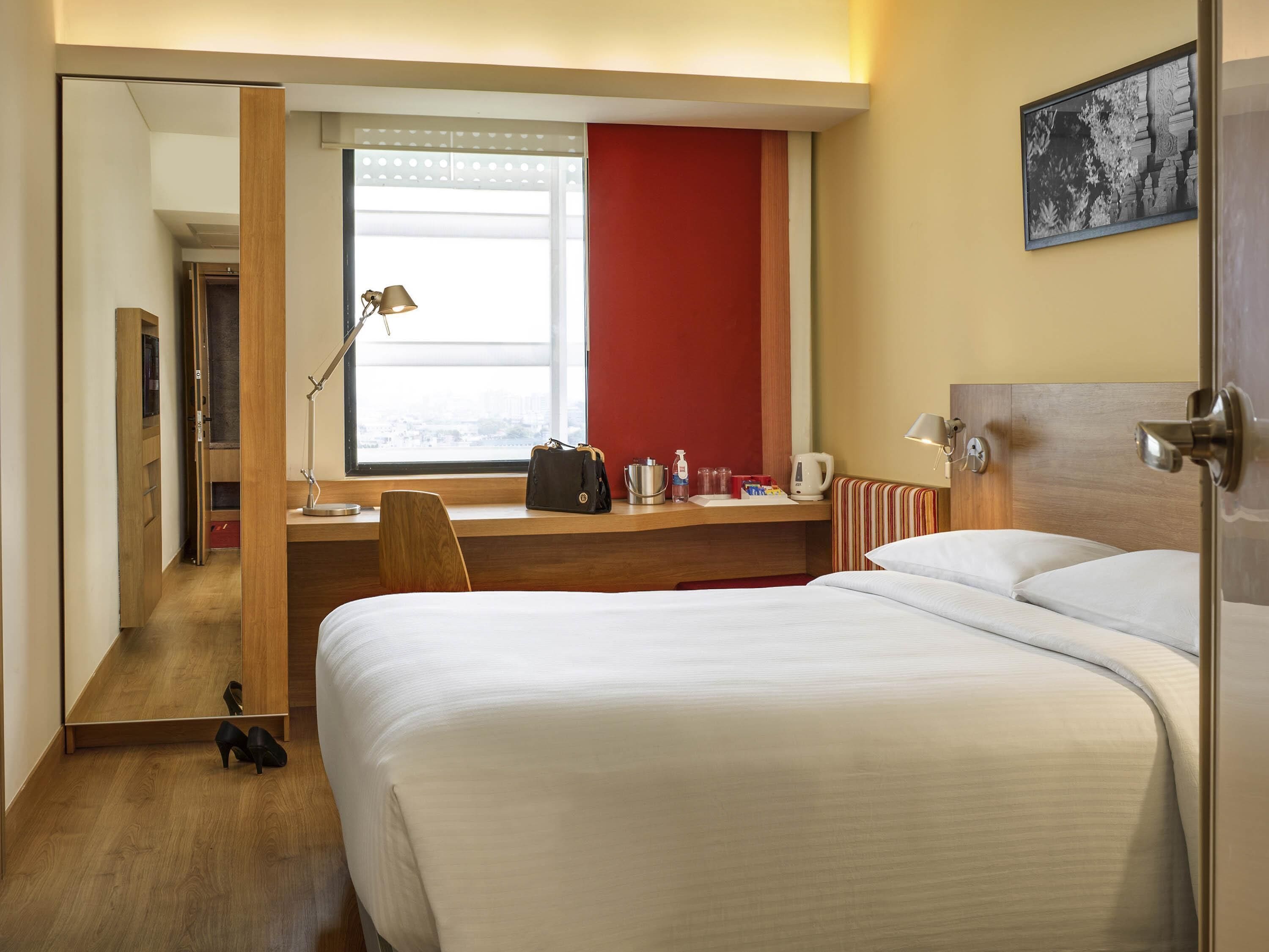 Standard Room (Twin Bed), (with Extra Benefits) | Premium bedding, in-room safe, desk, blackout drapes