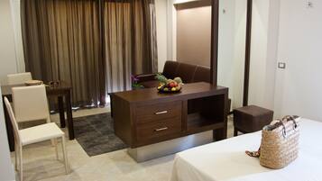 Superior-Studio, Erdgeschoss