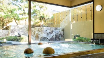 室內 Spa 池