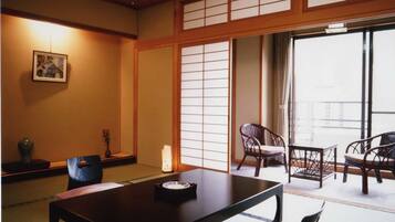 Traditionele kamer, niet-roken (Japanese-Style) | Een kluis op de kamer