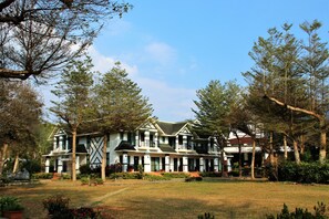 Property grounds - Atunas Holiday Country (Dapu)