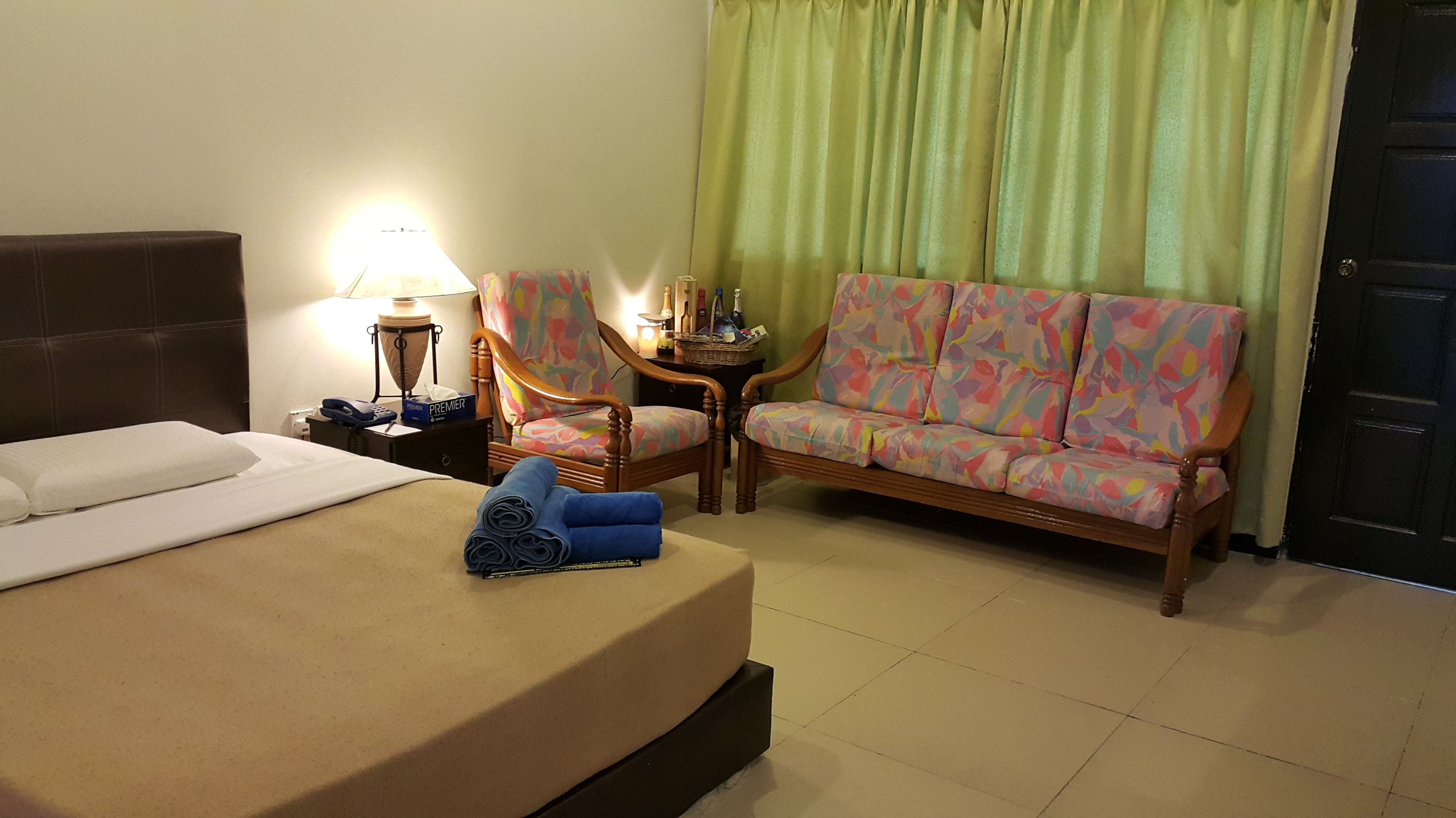 Panoramic Room (Honeymoon) | Meja, kalis bunyi, seterika/papan seterika, katil lipat simpan/tambahan 