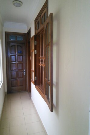 ミニバー、デスク、防音設備、WiFi (無料)