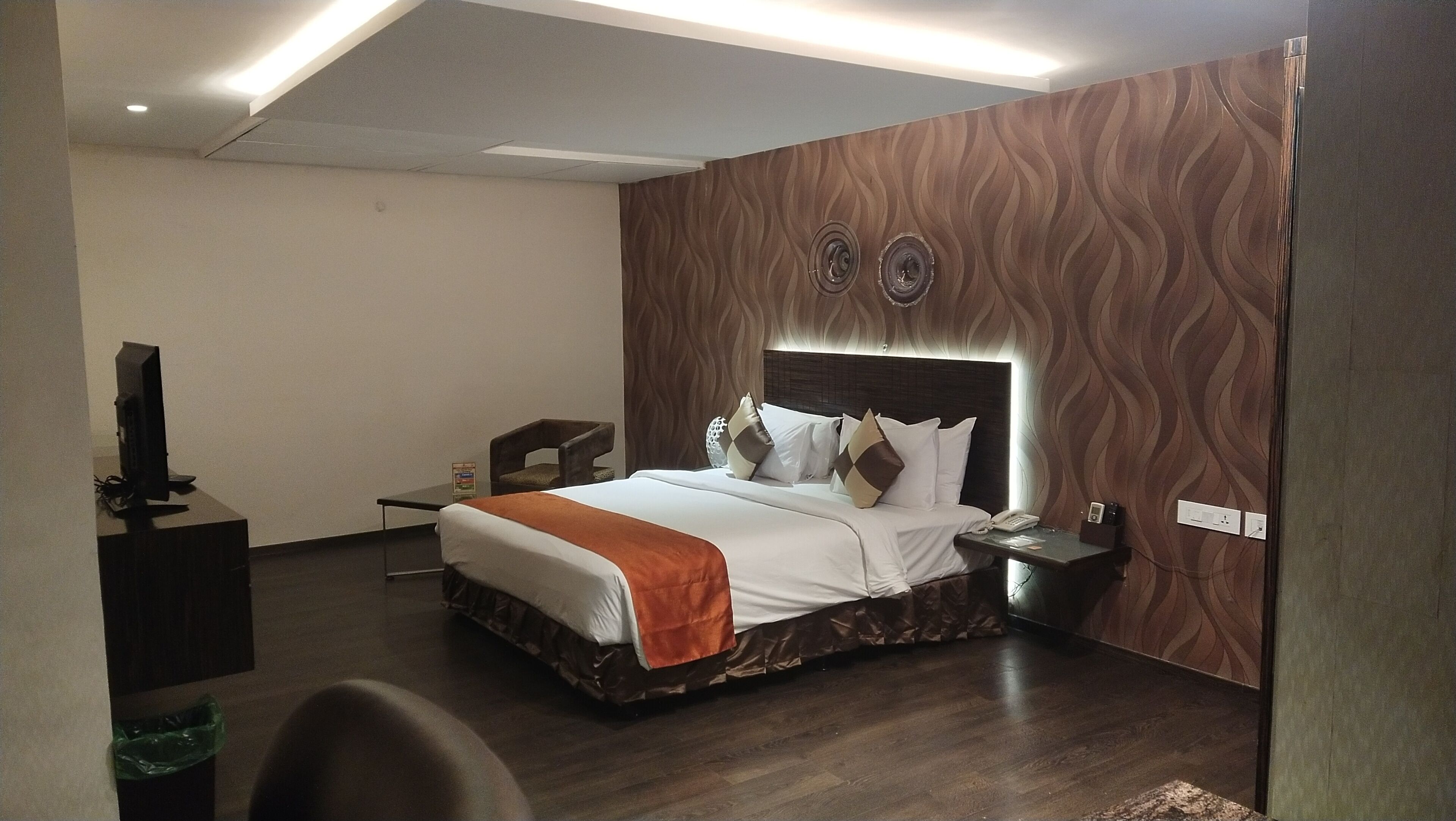 1 bedroom, minibar, in-room safe, desk