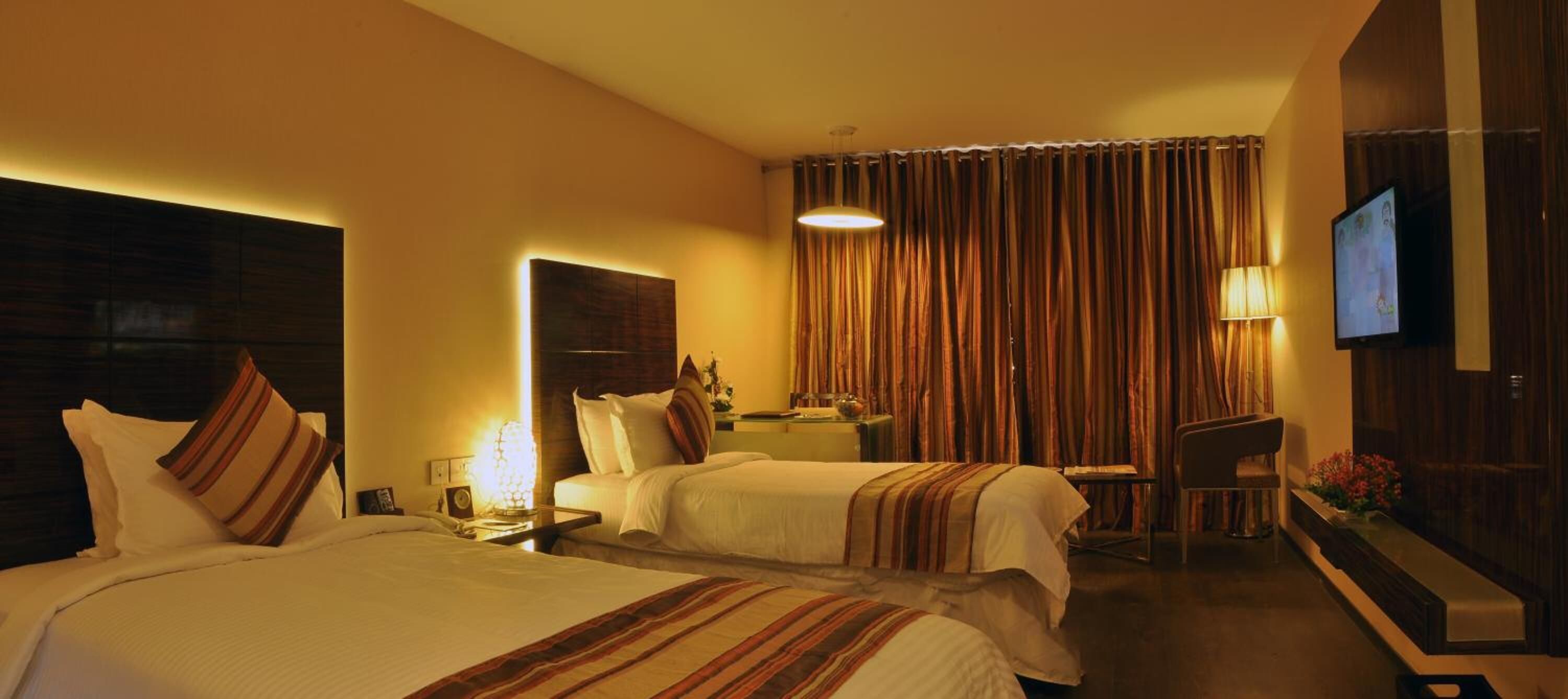 1 bedroom, minibar, in-room safe, desk