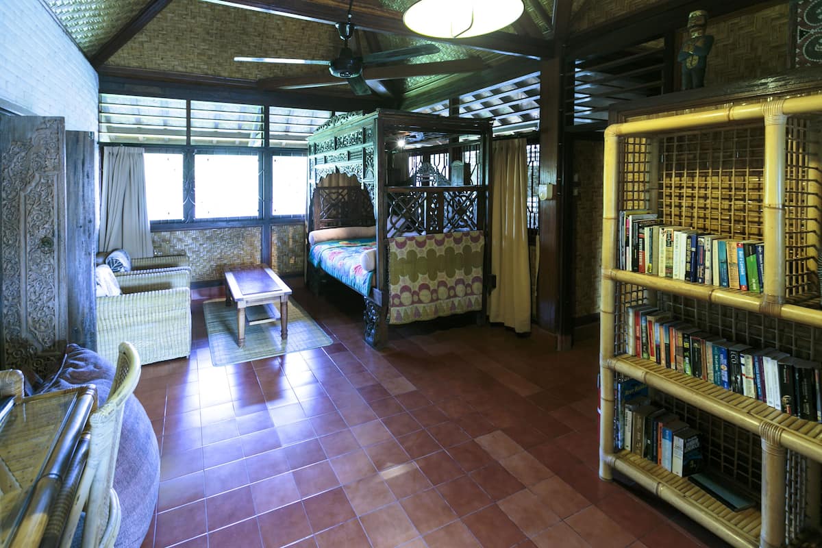 Suite | Wohnzimmer | Bücher