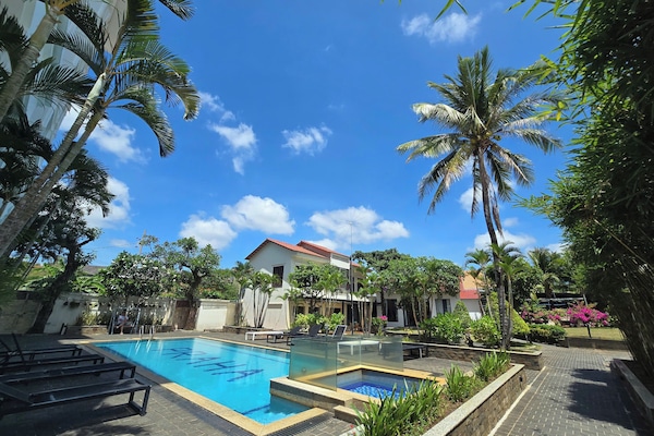 Outdoor pool, sun loungers