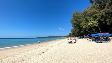 Vlak bij het strand