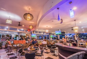 Food court