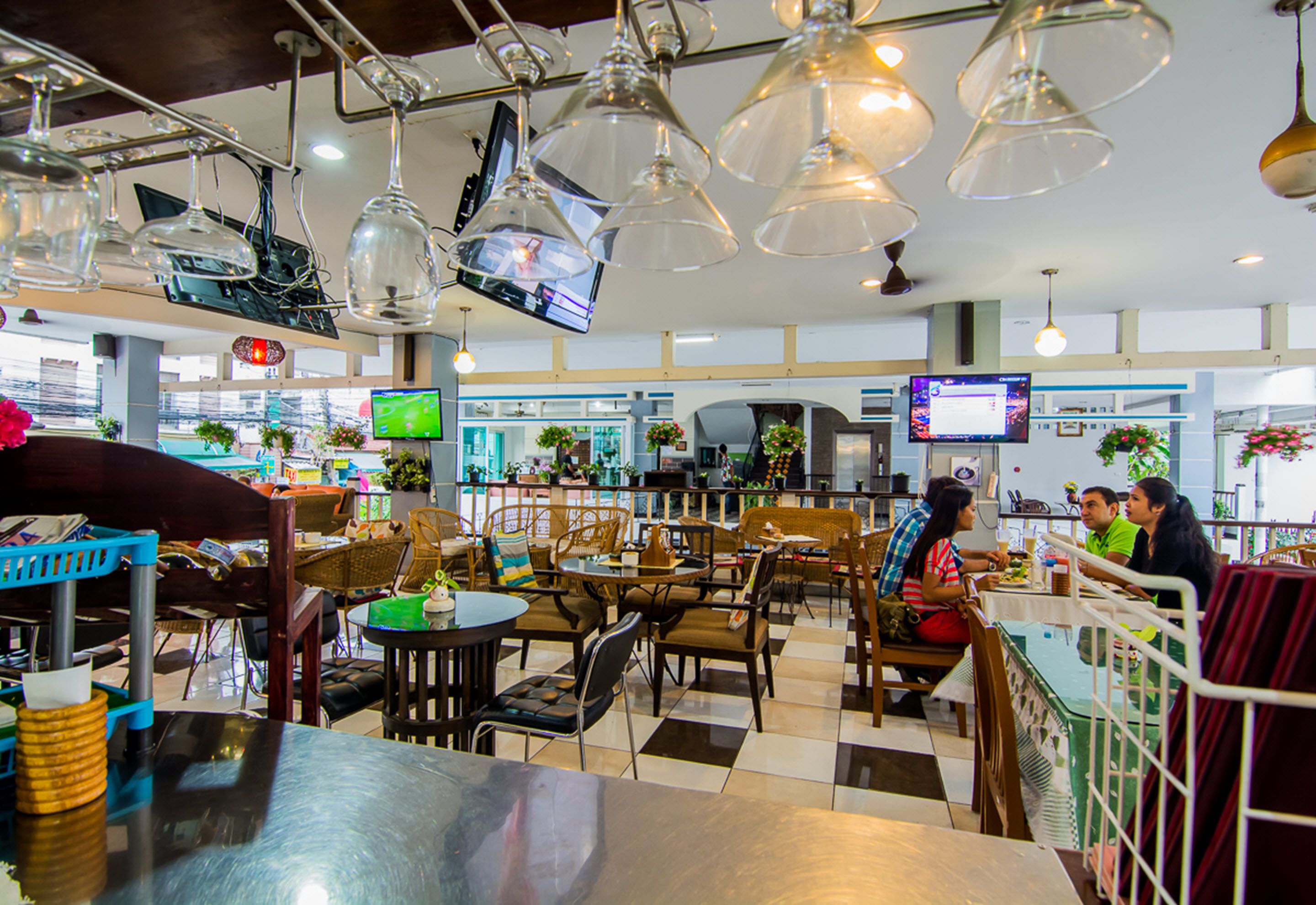 Foto - Sutus Court 2