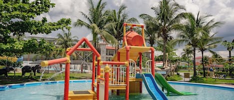 Children's play area - outdoor