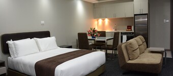 Ratsun Nadi Airport Apartment Hotel