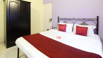 Standard Double or Twin Room, 1 Double Bed, Private Bathroom