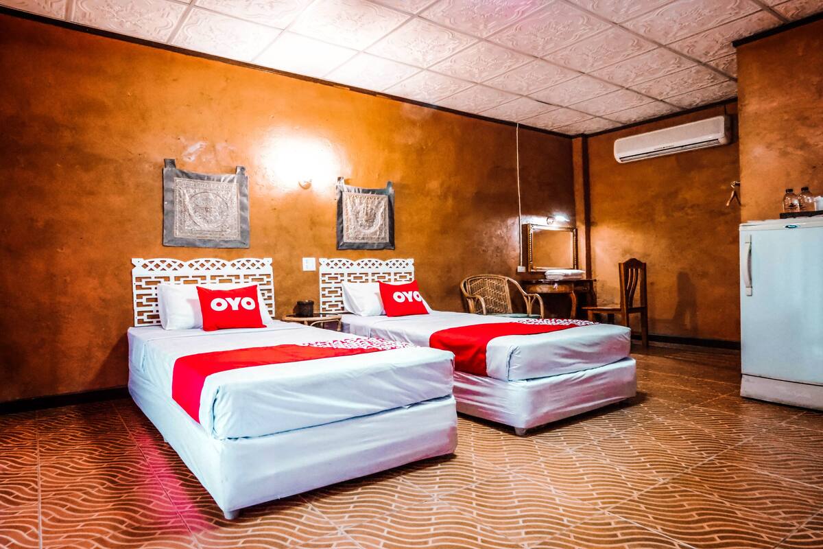 Deluxe Twin Room | Desk, free WiFi, bed sheets