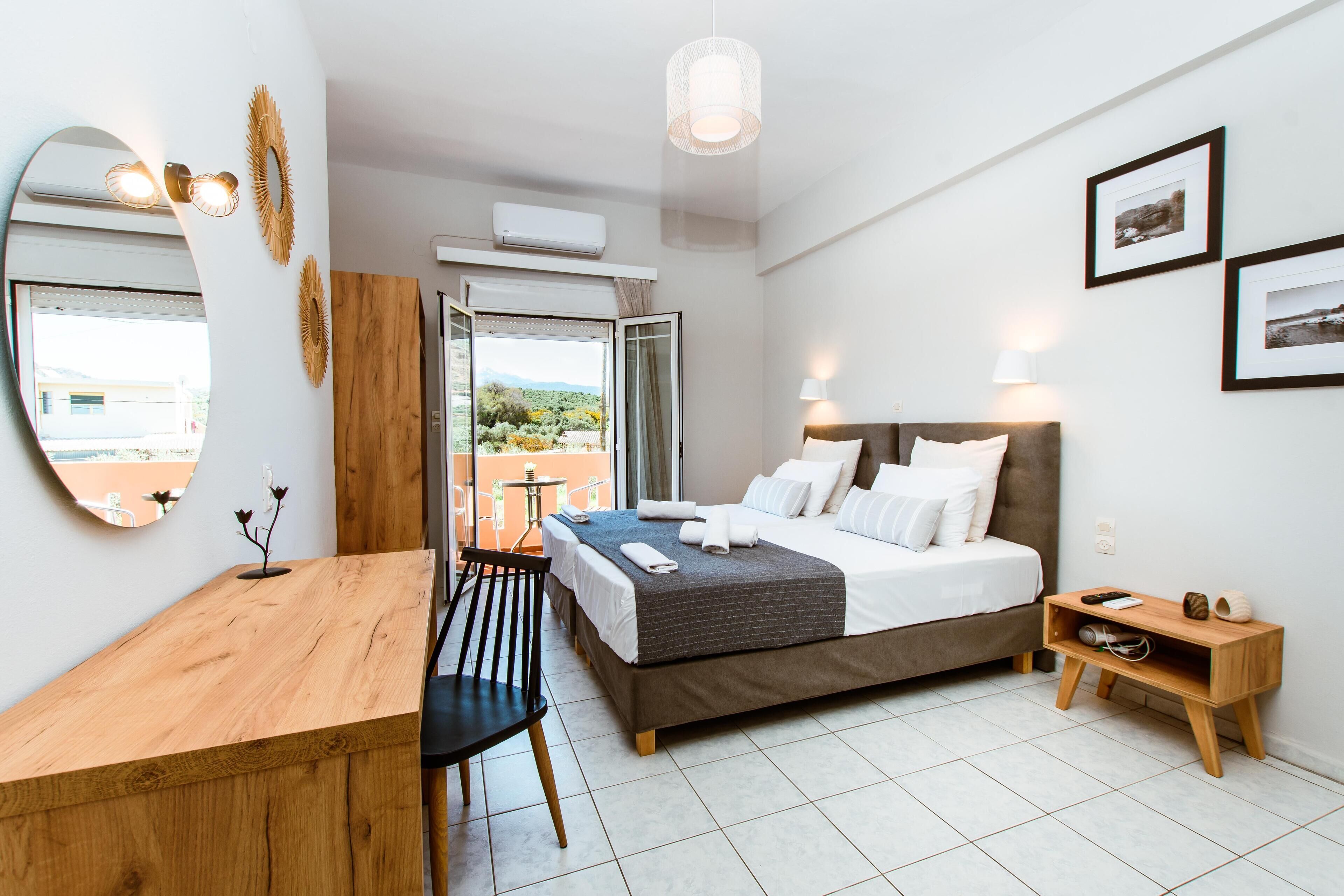 In-room safe, individually decorated, individually furnished, desk