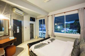 Free WiFi, bed sheets - Beehive Phuket Old Town - Hostel (Phuket)