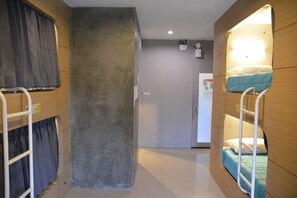 Basic Shared Dormitory, Mixed Dorm - Hubb Hostel Phuket Airport (Sa Khu)