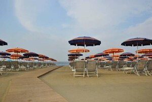 Spiaggia privata nelle vicinanze, lettini da mare, ombrelloni, pallavolo