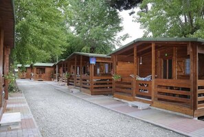 2 chambres, lits bébé (gratuits), Wi-Fi gratuit, draps fournis